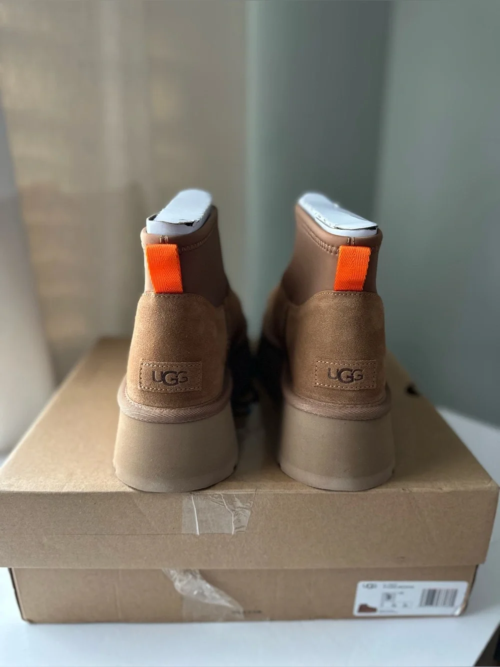 UGG Classic Mini Dipper Platform Boots Chestnut Women’s Size 9 - Picture 2 of 9